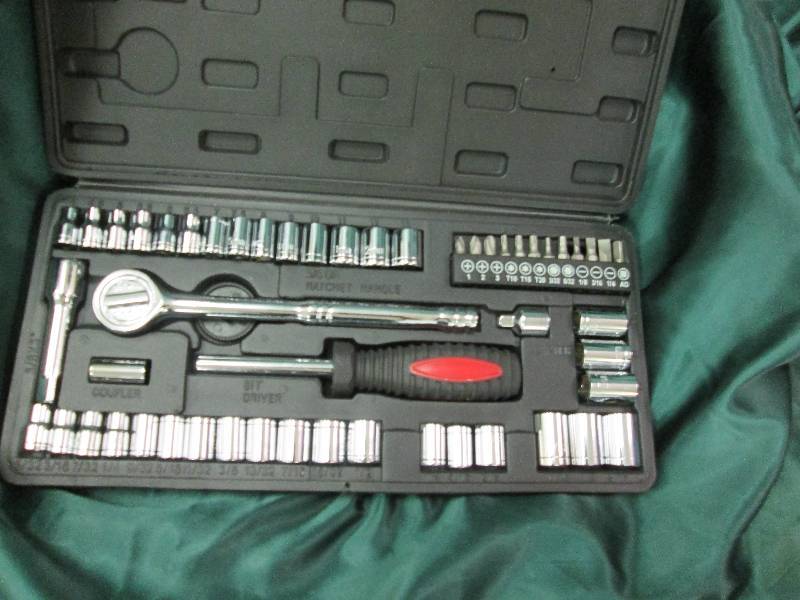 lot 48 image: Ultra tough ultra steel 54 piece 1...