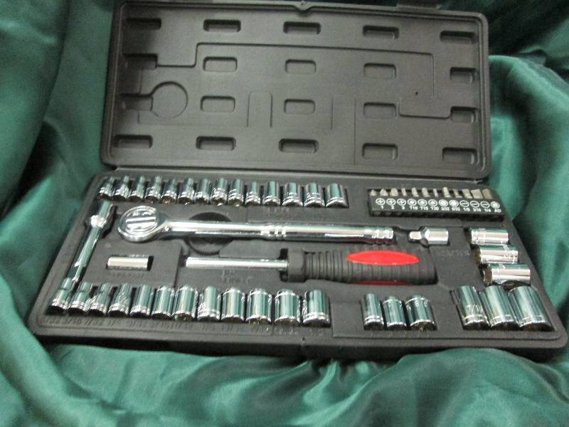 lot 50 image: Ultra tough ultra steel 54 piece 1...