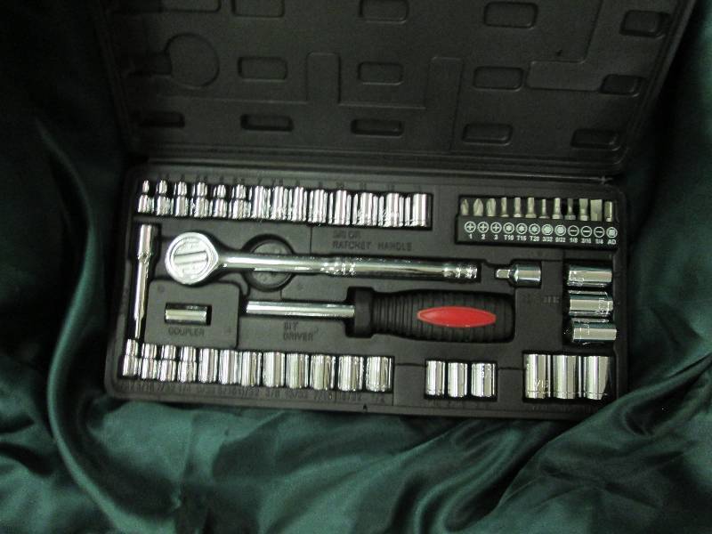 lot 53 image: Ultra tough ultra steel 54 piece 1...