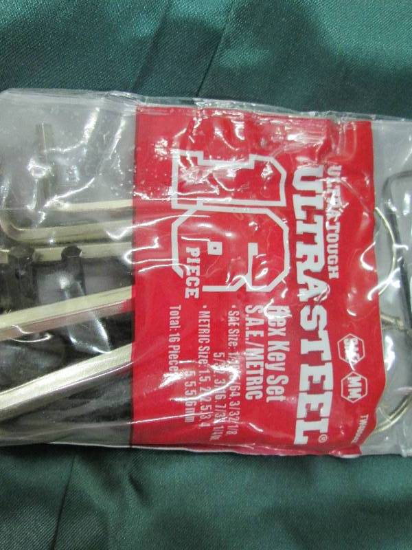 lot 61 image: Ultra tough ultra steel 16 piece he...