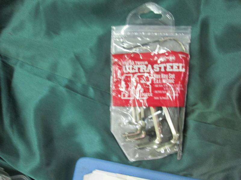 lot 62 image: Ultra tough ultra steel 16 piece he...