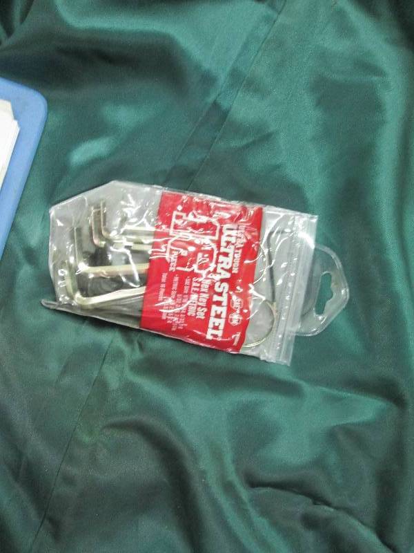 lot 67 image: Ultra tough ultra steel 16 piece he...
