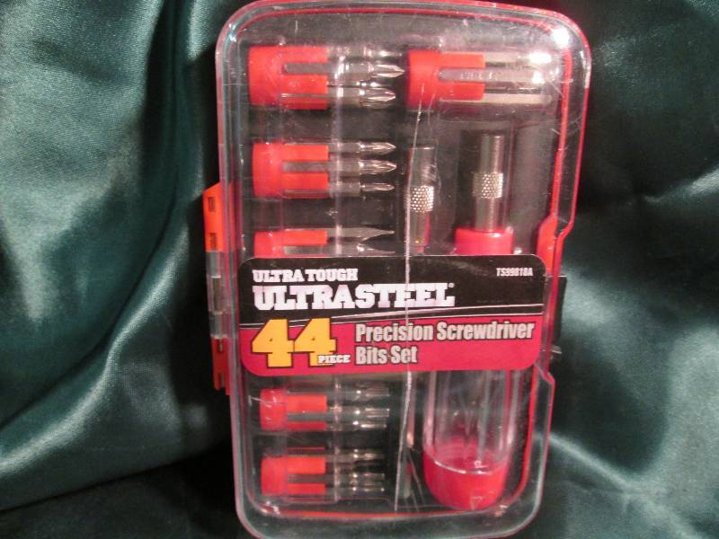 lot 90 image: Ultra tough ultra steel 44 pc. Prec...