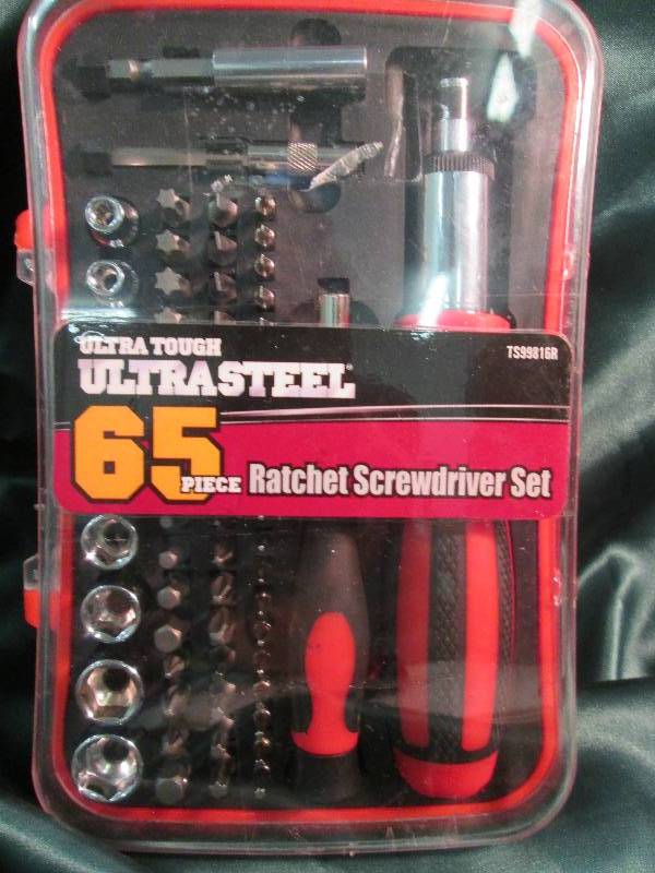 lot 115 image: Ultra tough ultra steel 65 pc. Ratc...