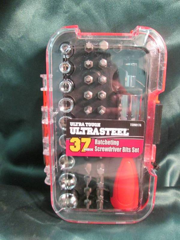 lot 131 image: Ultra tough ultra steel 37 pc. Ratc...