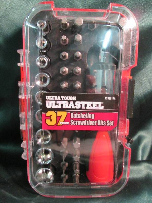 lot 138 image: Ultra tough ultra steel 37 pc. Ratc...