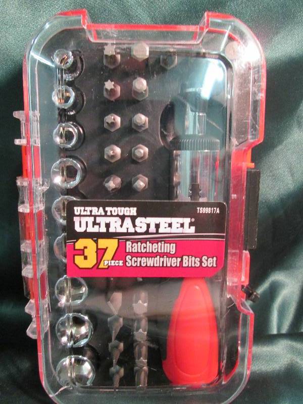 lot 145 image: Ultra tough ultra steel 37 pc. Ratc...