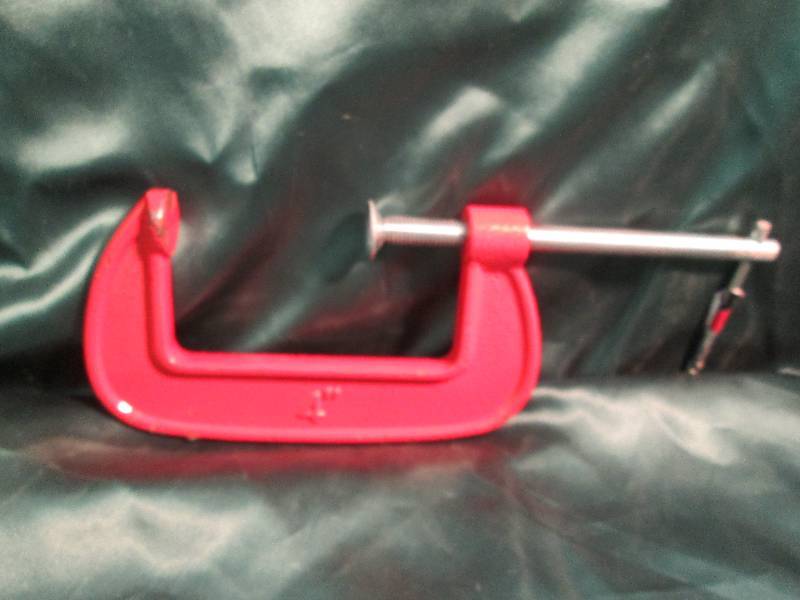 lot 180 image: Ultra tough ultra steel4 in. c clam...