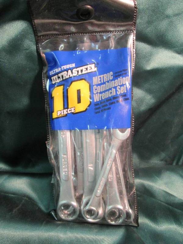 lot 193 image: Ultra tough ultra steel 10 pc. Metr...