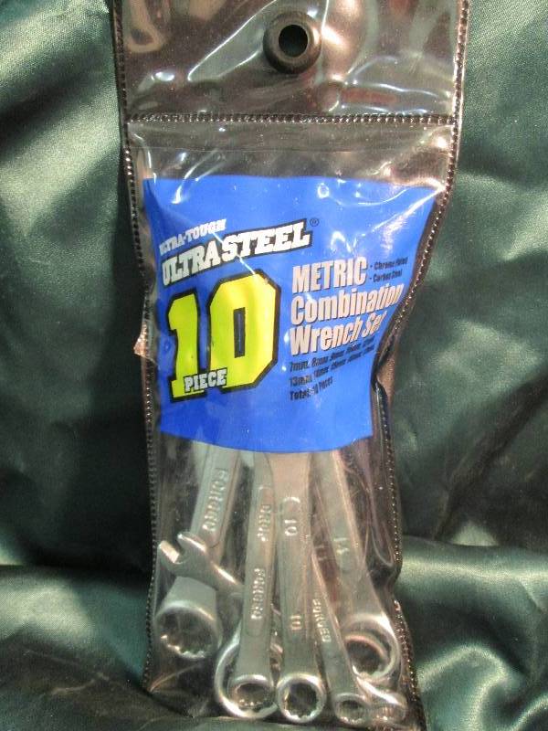 lot 196 image: Ultra tough ultra steel 10 pc. Metr...
