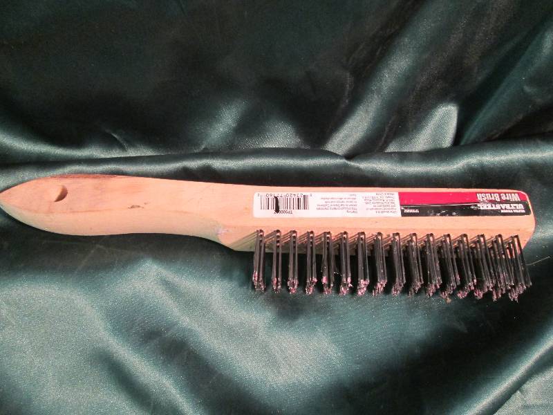 lot 201 image: Ultra tough ultra steel Wire brush...