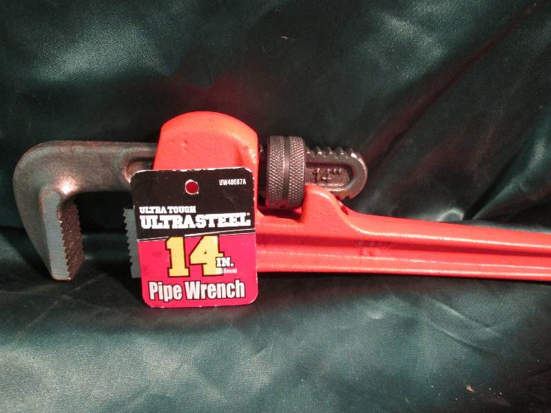 lot 228 image: Ultra tough ultra steel 14 In. pipe...