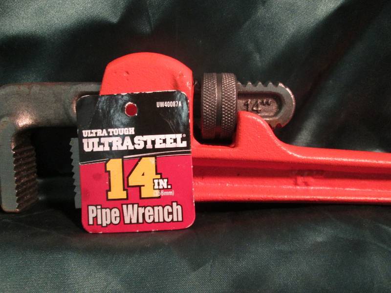 lot 229 image: Ultra tough ultra steel 14 In. pipe...