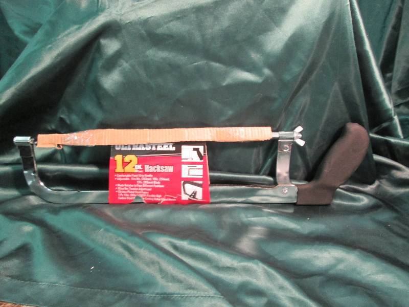 lot 233 image: Ultra tough ultra steel 12 in. Hack...