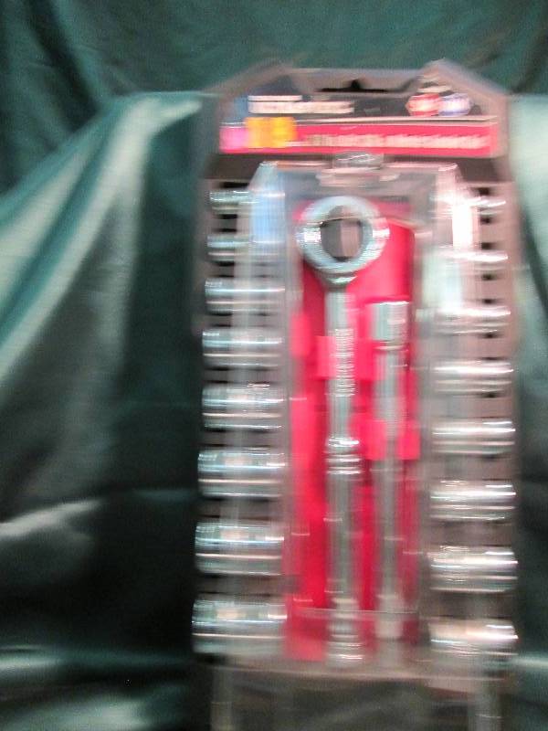 lot 278 image: Ultra tough ultra steel 18 pc. 38 ...