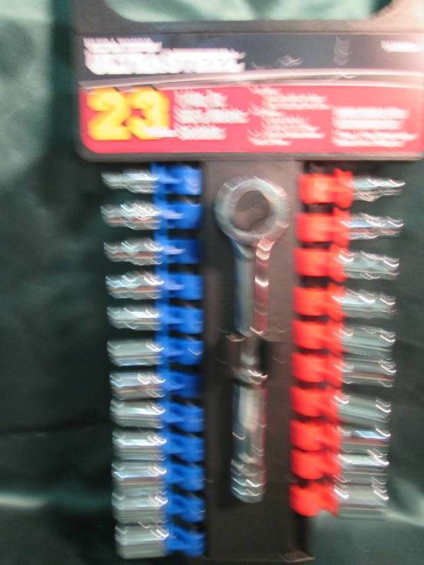 lot 296 image: Ultra tough ultra steel 23 pc. 14 ...