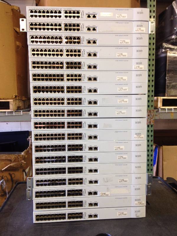 lot 31 image: Lot of (18) 3Com Switches 4226T 3C...