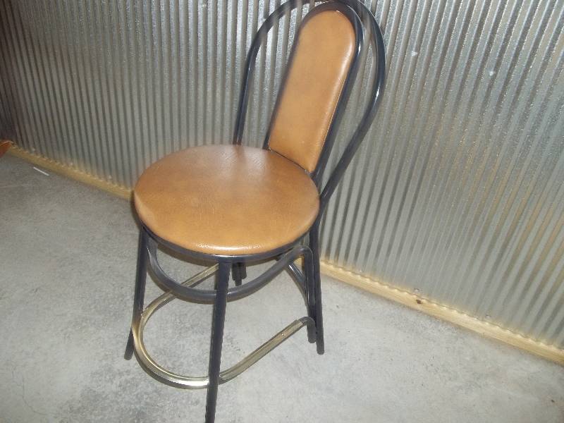 Stool with Back