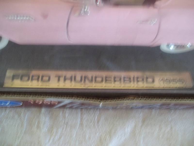 Diecast Model Car 1955 Ford Thunderbird
