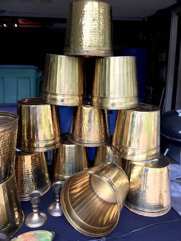 lot 4 image: A very large collection of brass items some priced high