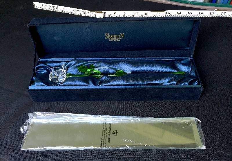 lot 27 image: Beautiful Shannon crystal rose