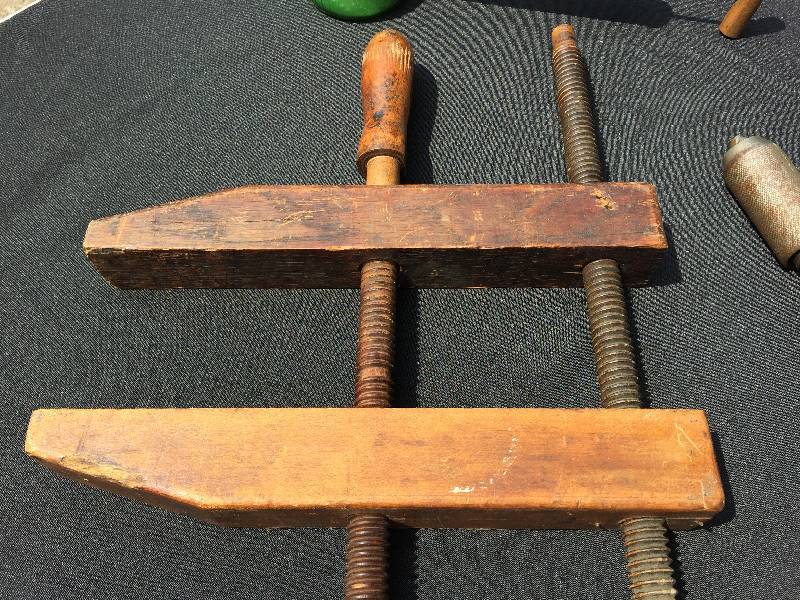 lot 32 image: Large lot of collectible antique tools