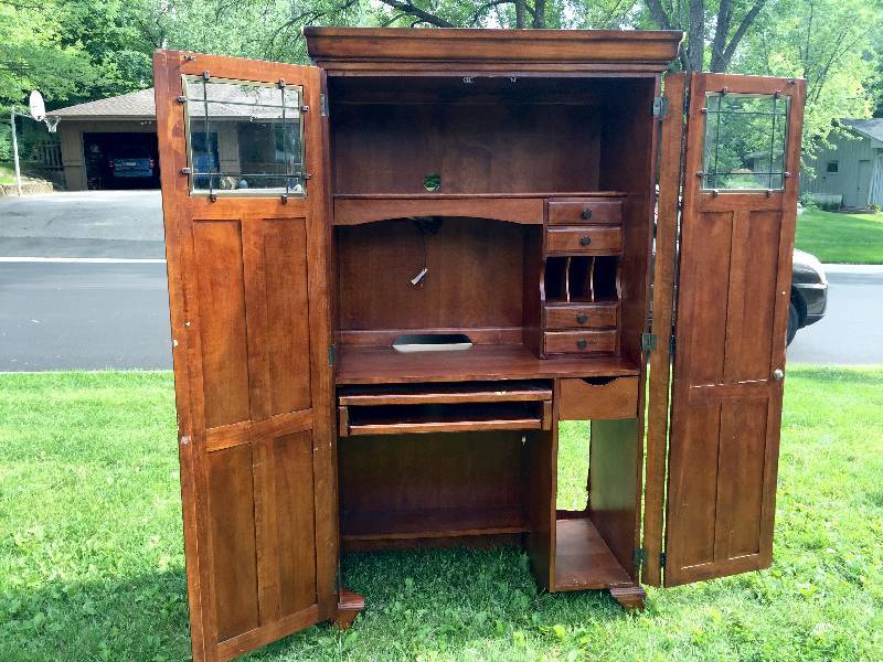 lot 41 image: Large Mission style Hidden desk in the form of an armoire with stained glass door fronts
