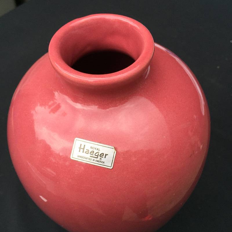 Royal Haeger Vase. Handcrafted in America. Vintage 80s Pink Glaze.