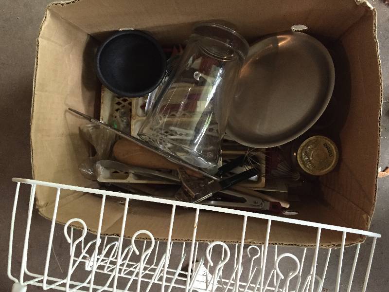 Misc. Kitchen items. Small things like can opener, Tongs, Grater etc.  see photo.