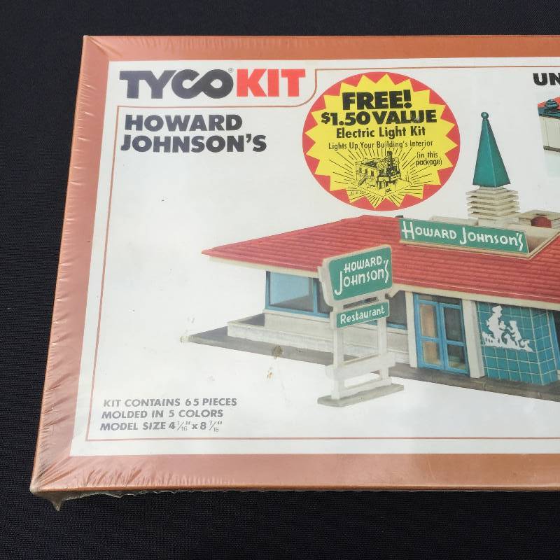 lot 3 image: Lot of Never NIB opened TYCO kit Howard Johnson & a KFC