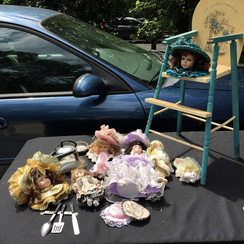lot 34 image: large lot of collectible porcelain dolls a vintage Holly Hobby doll high chair and a vintage 1940s tin and copper toy cooking set