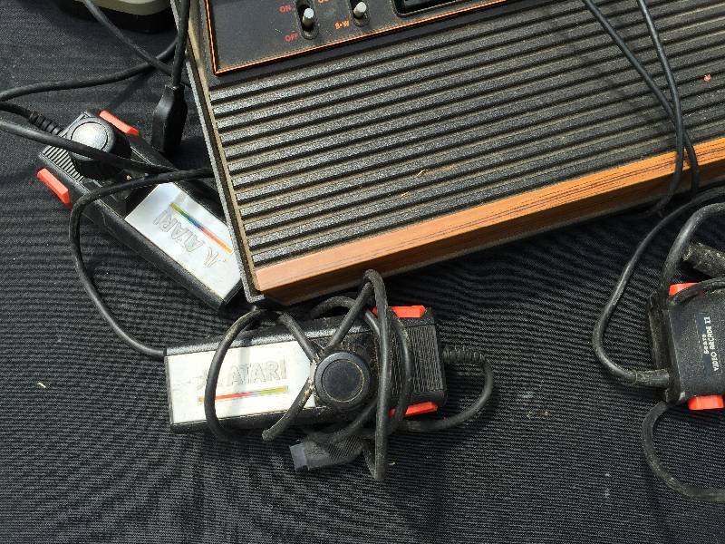 lot 38 image: Large lot of 3 vintage game consoles