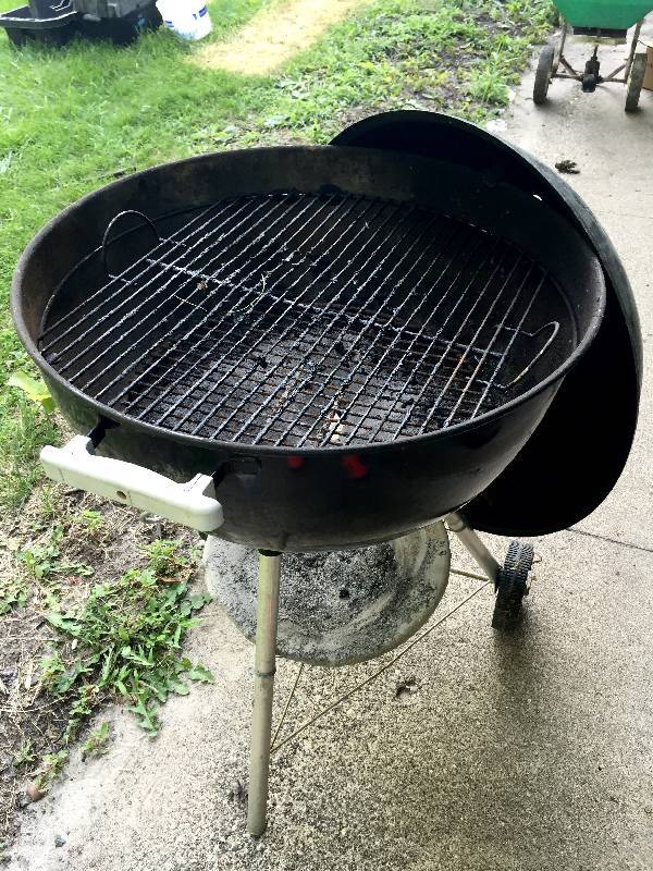 Really nice used Webber Grill with charcoal starter