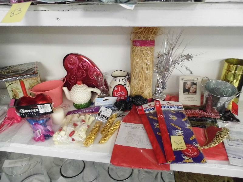 Vikings Wrapping Paper and Assorted Dcor Items
