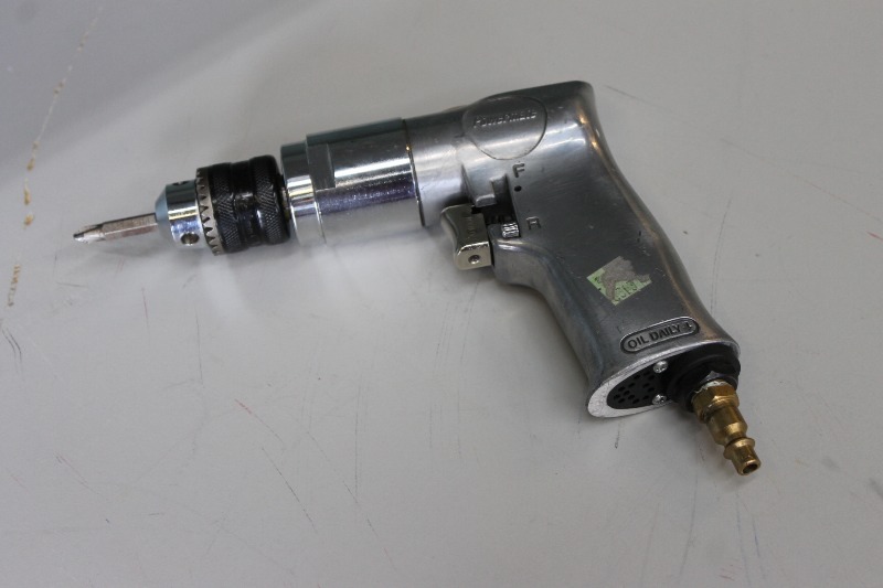 lot 14 image: Powermate P024-0114SP 38-inch Reversible Air Drill