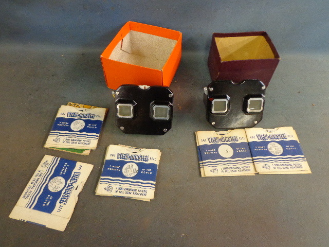 lot 40 image: Lot of two View-masters and slides