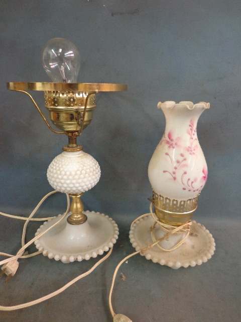 lot 54 image: Table Lamps