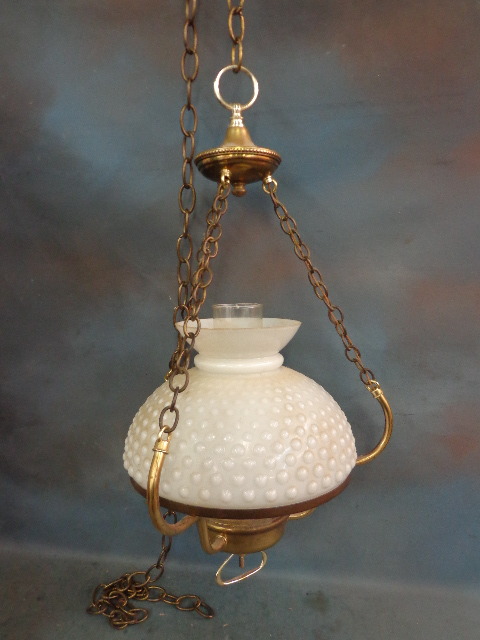 lot 59 image: Old Electric Hanging Oil Lamp Light