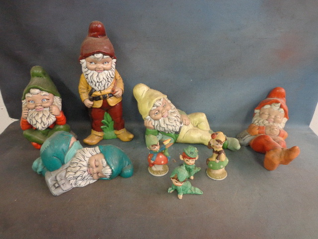 lot 98 image: Yard Ornaments