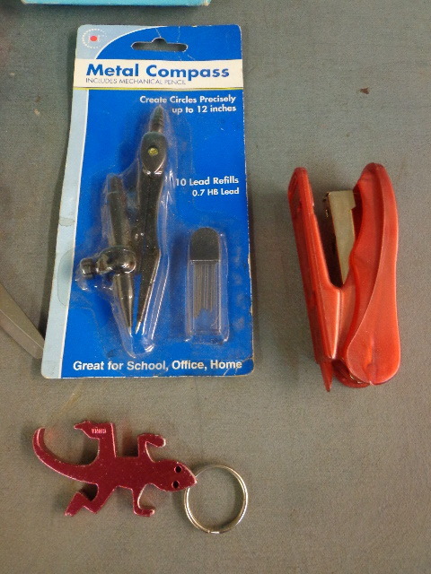 lot 110 image: Lot of Various Items