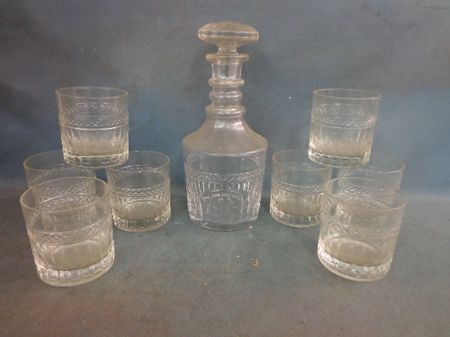 lot 132 image: Decanter Set