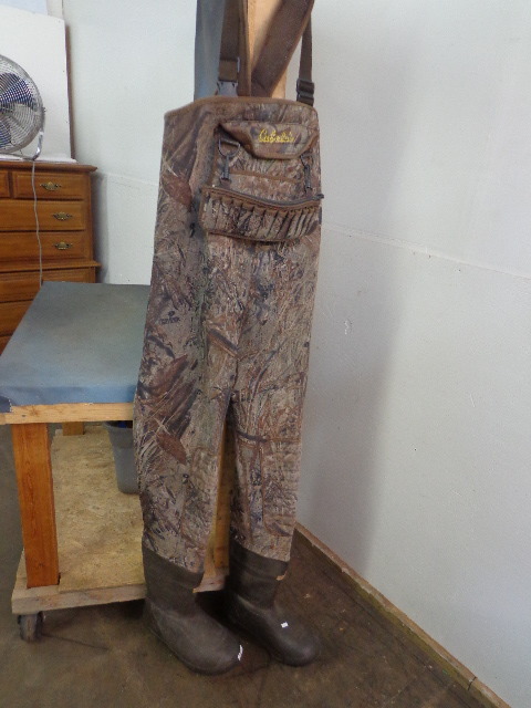 lot 137 image: Cabelas Camo Chest Waders