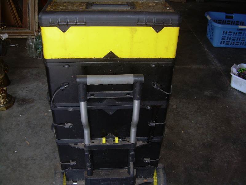 stand up tool box on wheels