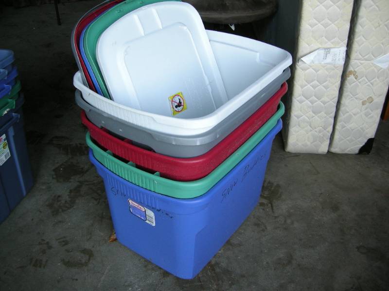 5 Sterlite totes