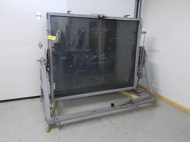 lot 3 image: Douthitt Model DML Screen Vacuum Frame