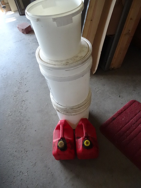 2 - 1 gal gas cans