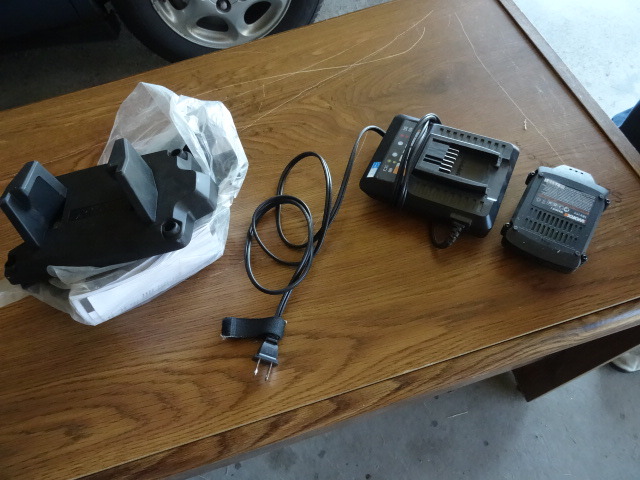 Worx 18 volt battery and charger