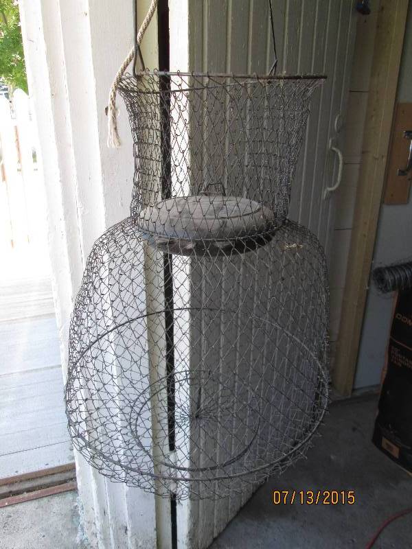 Large mesh fish well...