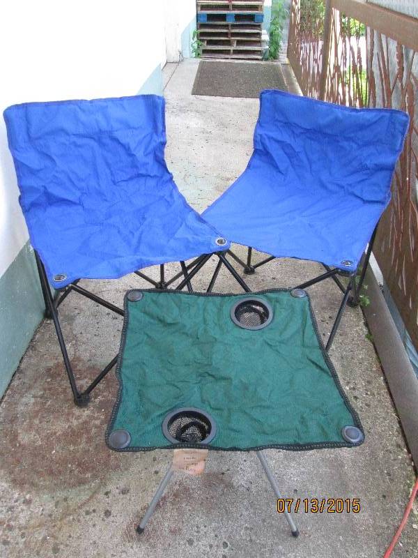 Nice pair of folding chairs with ta...