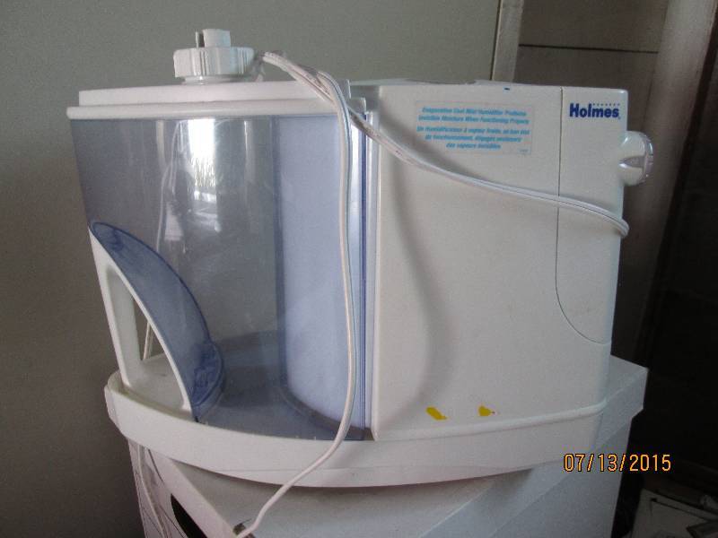 Holmes humidifier with filter...
